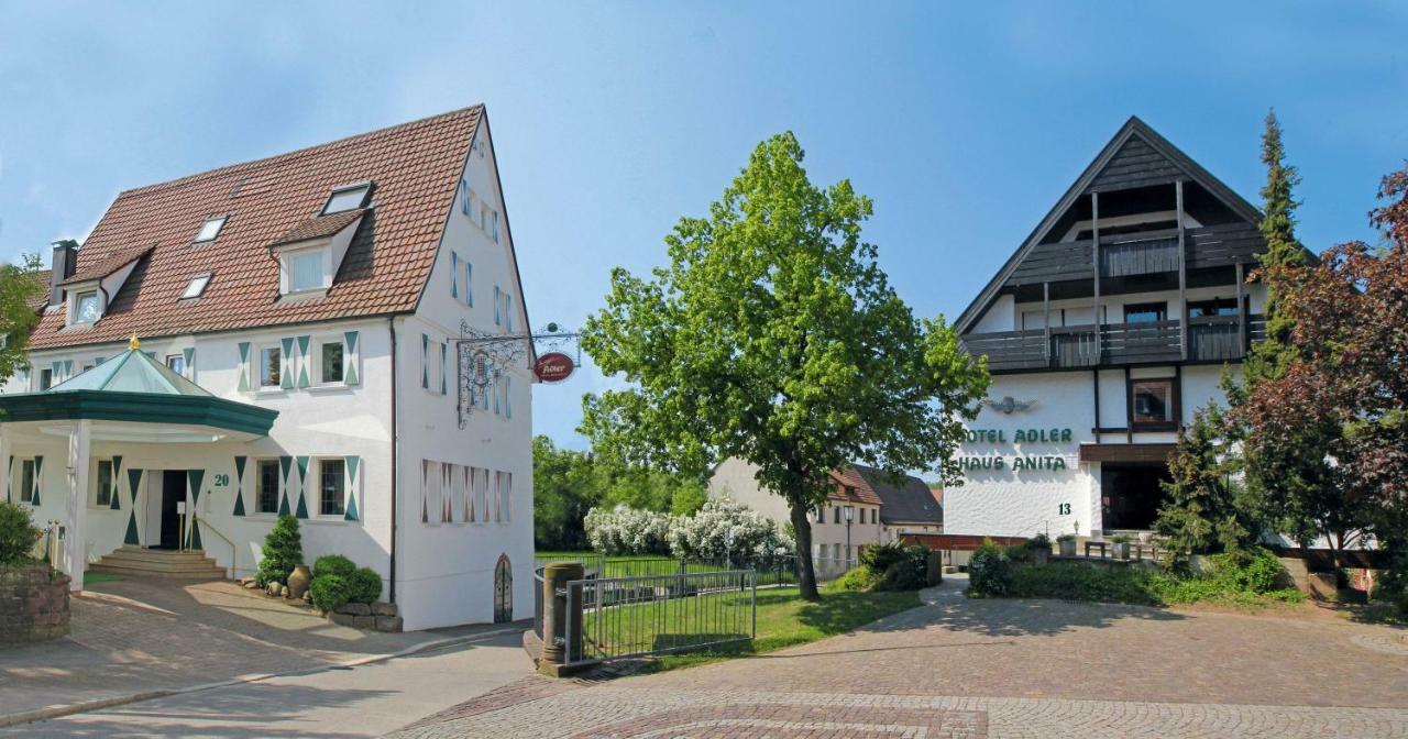 Hotel-Restaurant Arneggers Adler Tiefenbronn Exterior foto